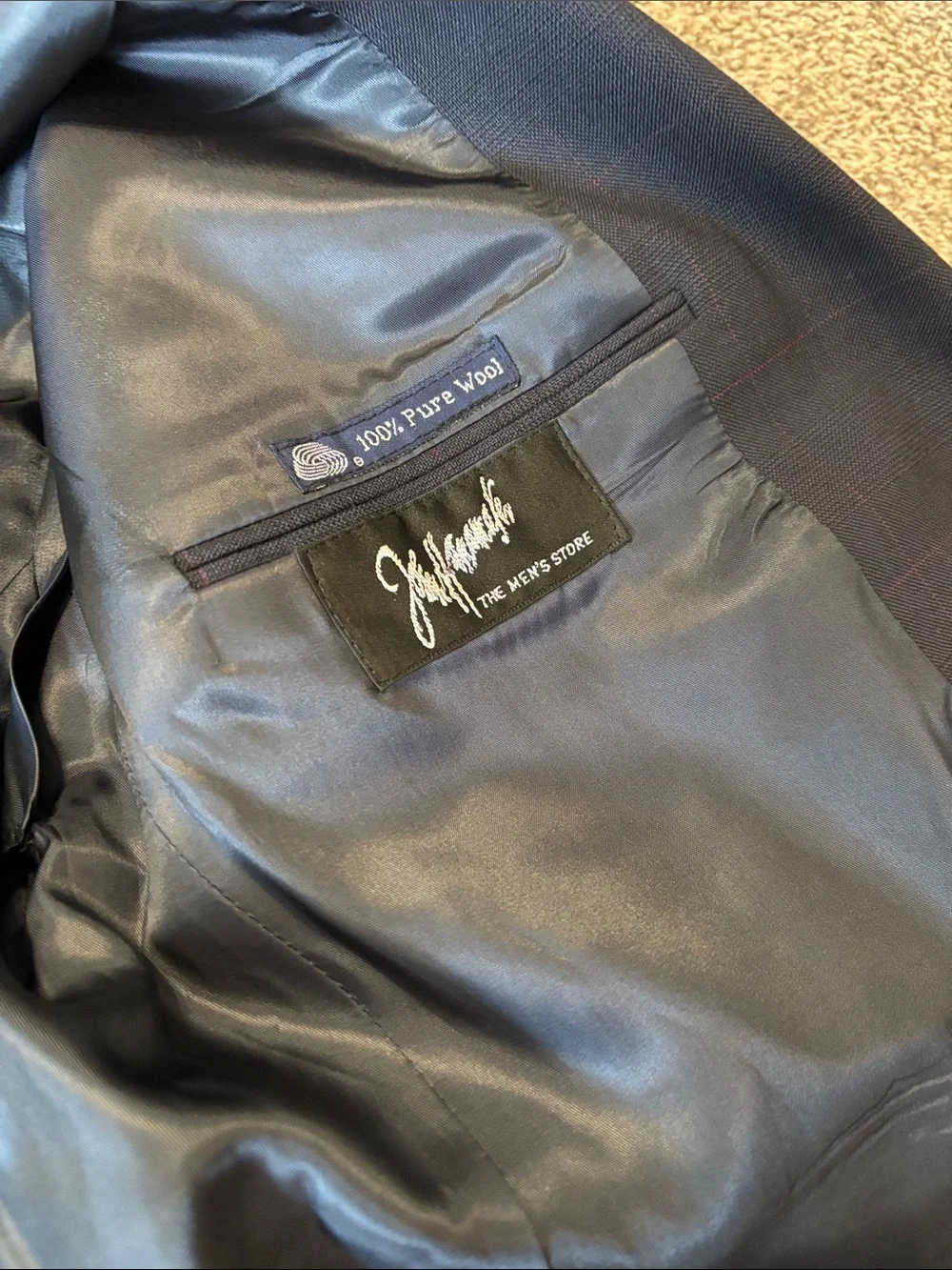 Burberry’s Classic Men's Navy Blazer - Tailored Two-Button Jacket
